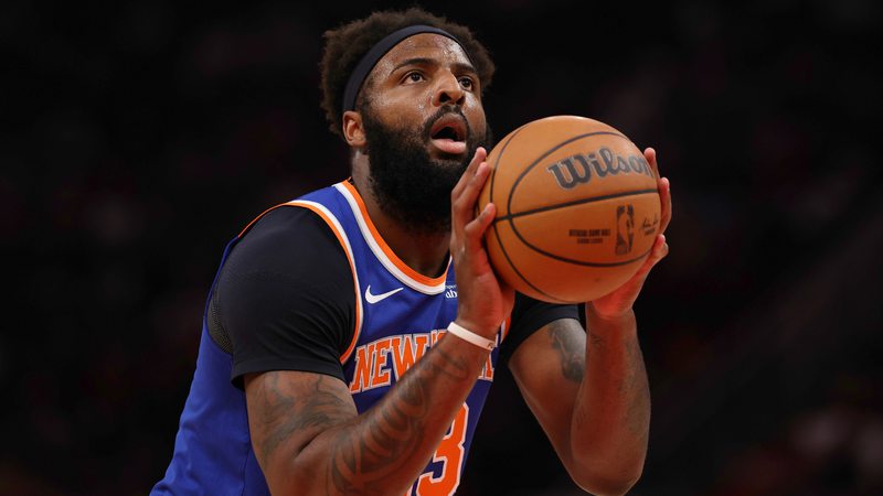 【篮球】米切尔·罗宾逊的尴尬：手指骨折，但NBA总决赛能否继续？