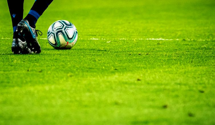 AV阿尔塔 vs 韦恩堡FC 赛前分析 · 美甲