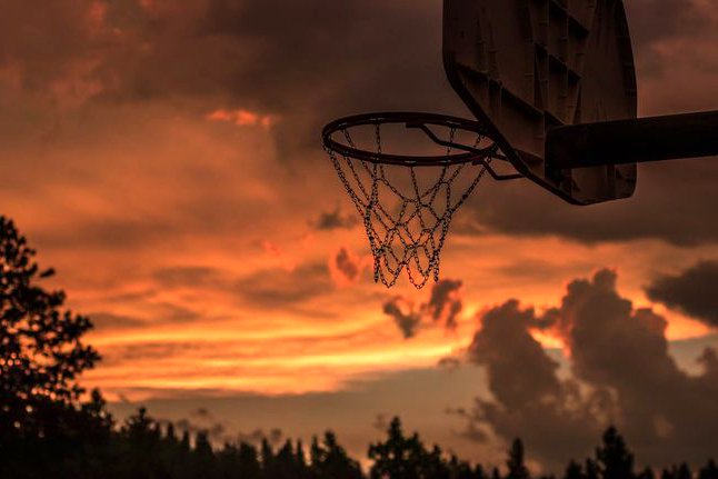 圣安东尼奥马刺 vs 萨克拉门托国王 赛前分析 · NBA