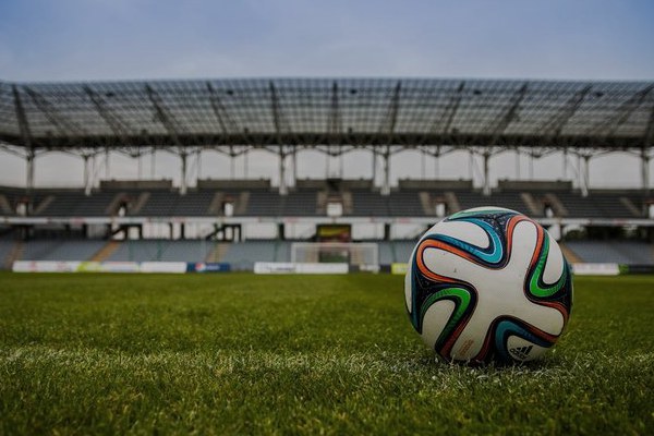 摩塔瓜 vs 肯塔吉内斯 赛前分析 · 中美俱杯