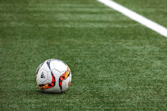 重庆凤鸣山中学U17 vs 辽宁铁人U17 赛前分析 · 中青U17