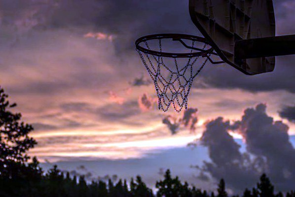 达拉斯独行侠 vs 亚特兰大老鹰 赛前分析 · NBA
