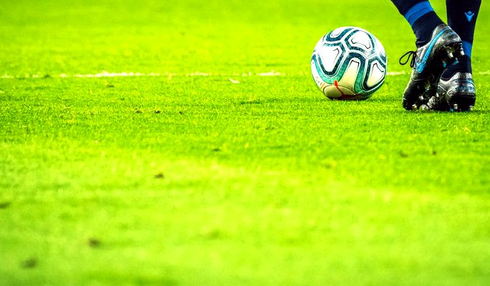 曼彻斯特联U21 vs 莱切斯特城U21 赛前分析 · 英U21