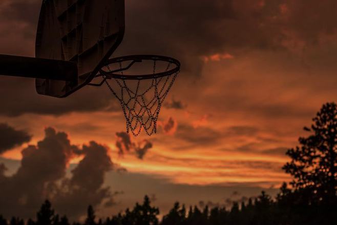 圣安东尼奥马刺 vs 俄克拉荷马城雷霆 赛前分析 · NBA