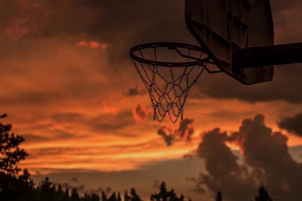 洛杉矶湖人 vs 金州勇士 赛前分析 · NBA