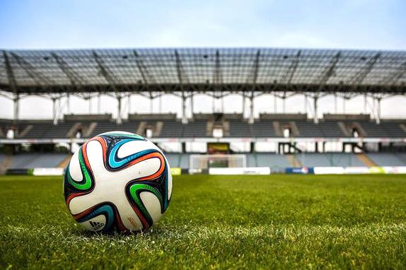 【足球】辽宁铁人U17 vs 河南俱乐部U17 赛前推荐：平局·小2.5