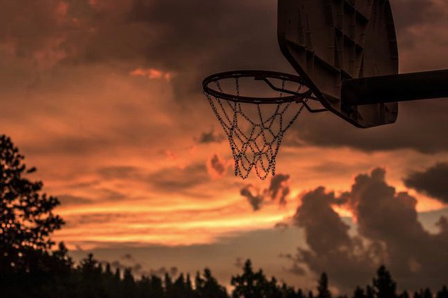 印第安纳步行者 vs 费城76人 赛前分析 · NBA