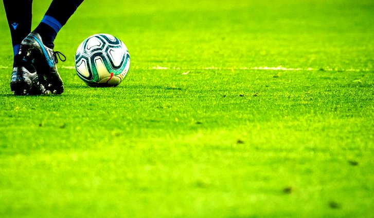 雷都米结 vs 布拉沃佩利根 赛前分析 · 斯亚甲
