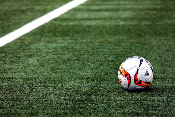 洛杉矶FC vs 圣地亚哥 赛前分析 · 美职业