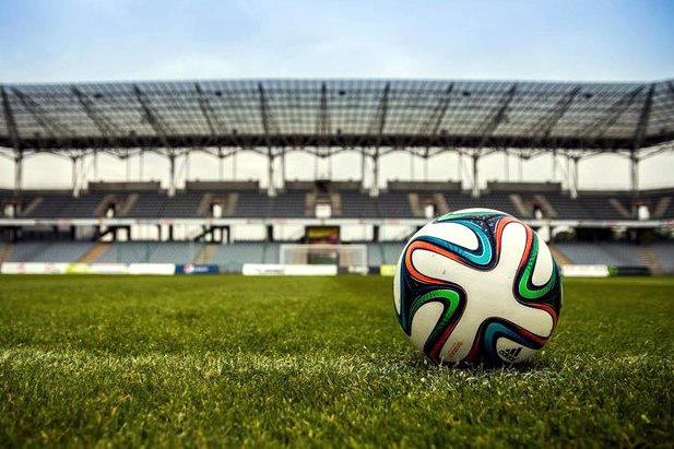 路易斯维尔FC vs 劳顿联 赛前分析 · 美冠联
