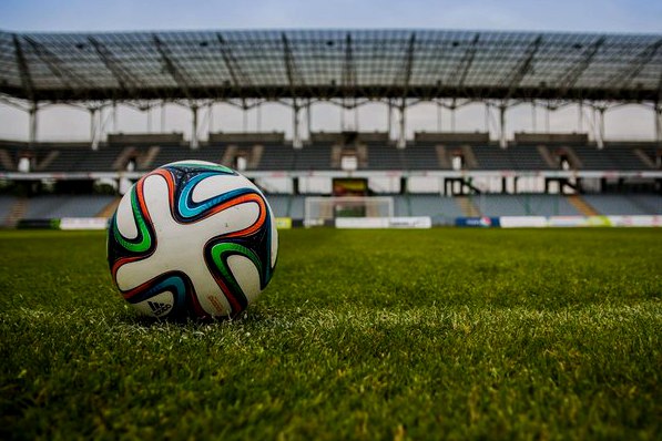 铂金 vs 赫伦塔尔斯FC 赛后战报 · 津巴超