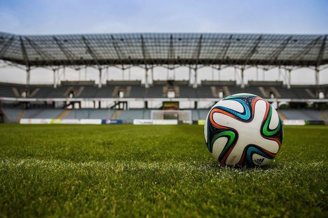 【足球】秘鲁体育大学 0-0 水晶竞技队 赛后复盘：技术统计与数据解读