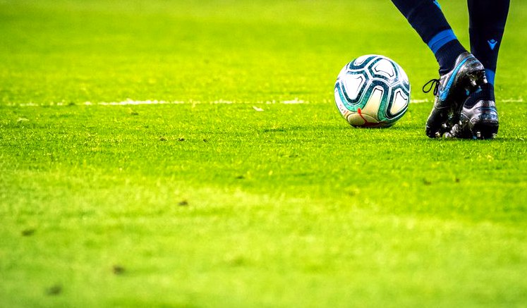 韦勒拉图尔 vs 埃尔兰热FC 赛后战报 · 球会友谊