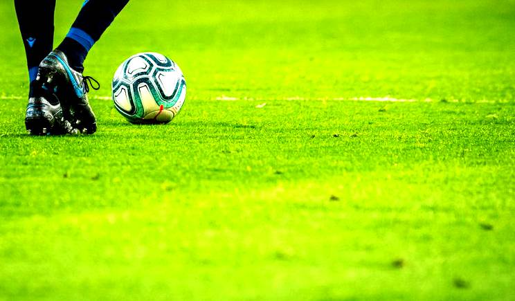 华斯兰比华伦U21 vs 科特赖克U21 赛后战报 · 比U21
