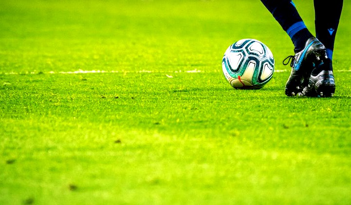 【足球】阿特纳斯 0-0 佩纳罗尔 赛后复盘：技术统计与数据解读
