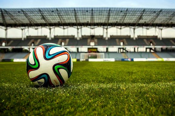 重庆南开中学U17 vs 深圳新鹏城二实U17 赛后战报 · 中青U17