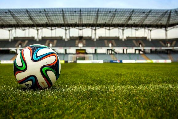 深圳新鹏城二实U17 vs 重庆凤鸣山中学U17 赛后战报 · 中青U17