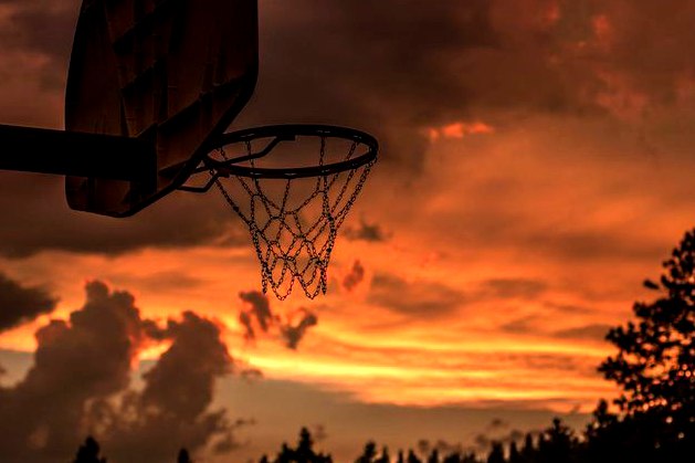 西雅图风暴 vs 洛杉矶火花 赛后战报 · WNBA